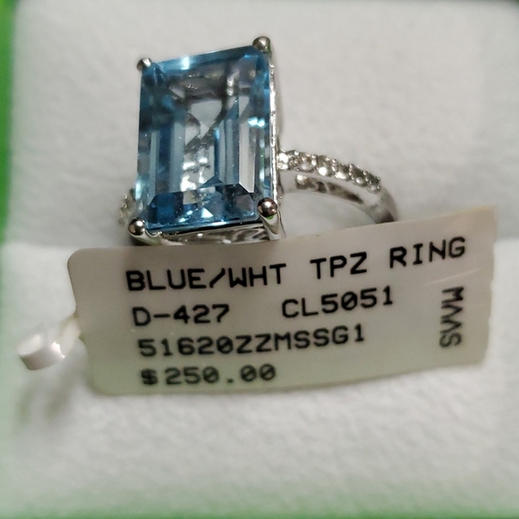 Ring - Picture 4 of 4